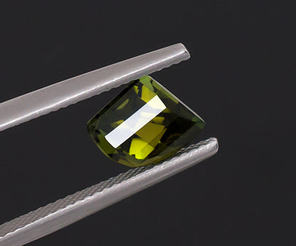 Tourmaline verte de 1,84 ct